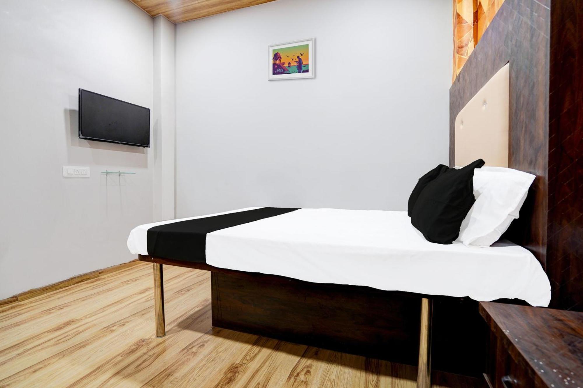 Hotel O New Sai Resort Nagpur Extérieur photo